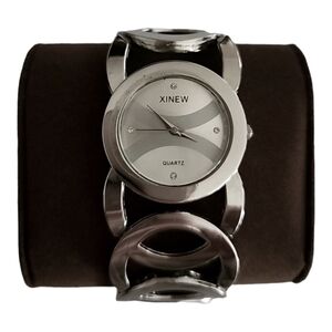 XINEW Stainless Steel Band Analog Quartz  Bracelet Watch Silver Tone